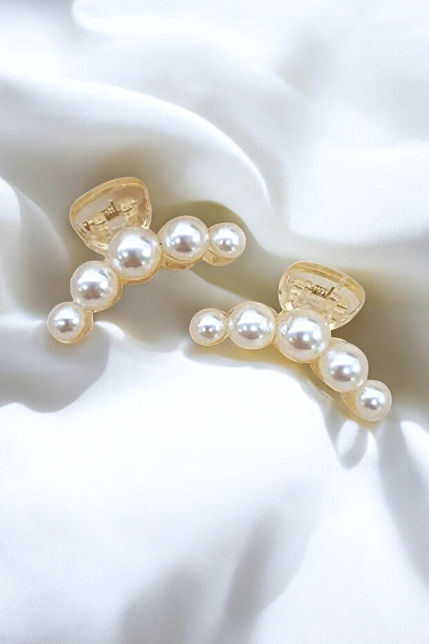 2 Pieces of Small Size Pearl Clasp Buckle 3.5 Cm.