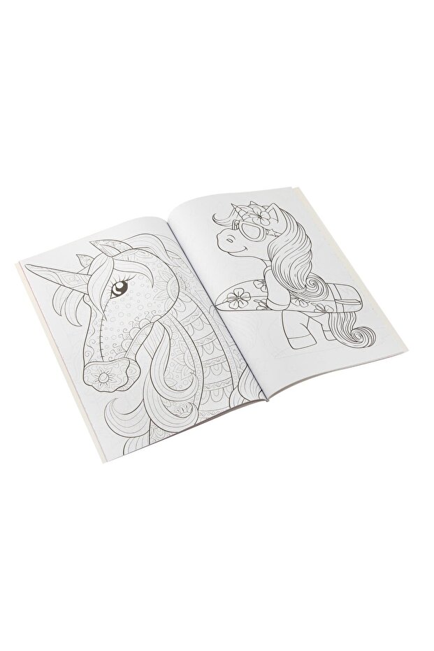 Coloring book with activities - Unicorn - 2