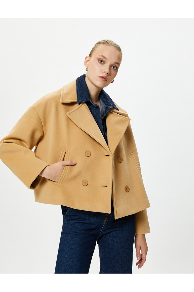 Short Stitched Jacket Double Breasted Buttoned Pocket Detailed - 1