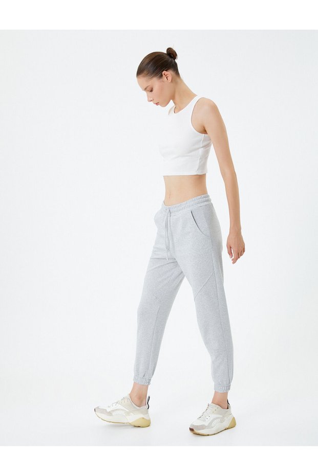 Basic Jogger Sweatpants with Tie-Up Waist and Pockets