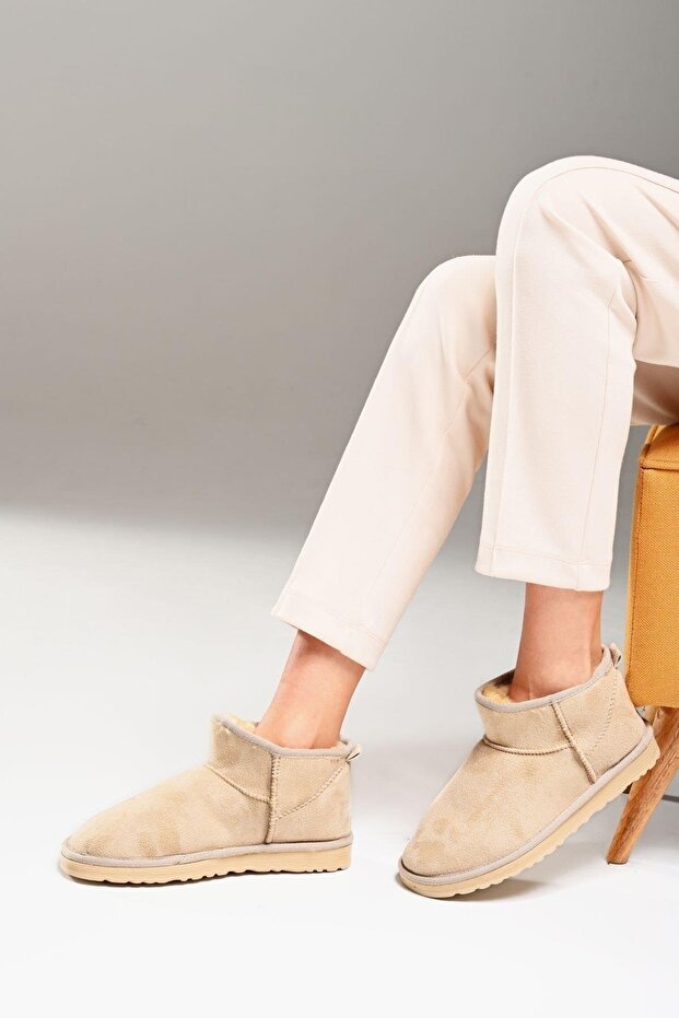 Dámské béžové ultra mini semišové boty s kožešinou uvnitř 3cm BYNDUM01 - 1