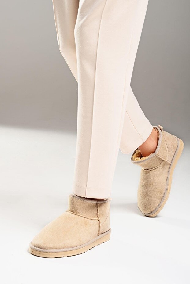 Dámské béžové ultra mini semišové boty s kožešinou uvnitř 3cm BYNDUM01 - 2