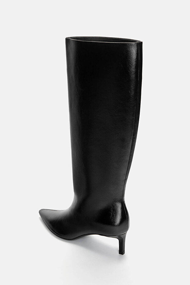 Sivri burunlu ve topuklu çizme - 4