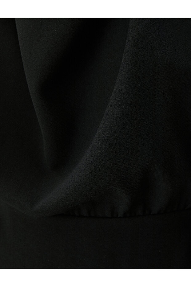 Kleid mit drapiertem Kragen, Mini-Langarm - 6