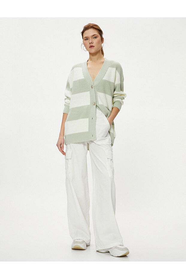 Oversize Knitwear Cardigan Buttoned V-Neck Long Sleeve