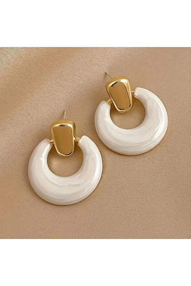 Shiny White Style Women's Earrings with Water Drop Figure