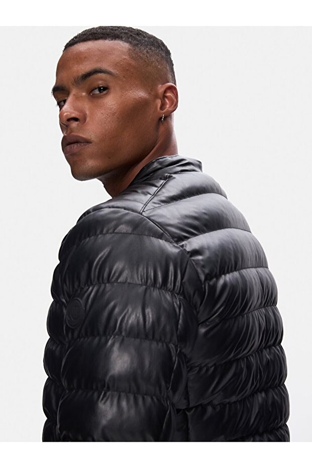 Dik Yaka Fermuarlı Siyah Mont - 4