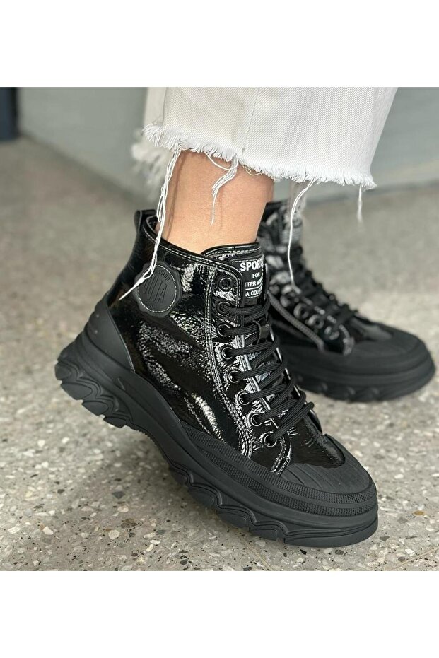 24K311-4 Women's Non-Slip Sole Sports Patent Leather Boots