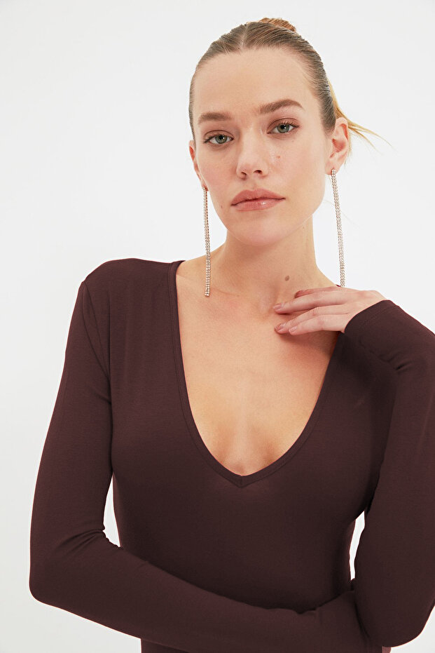 Kahverengi Derin V Yakalı Çıtçıtlı Örme Body TPRAW22BD0084 - 2