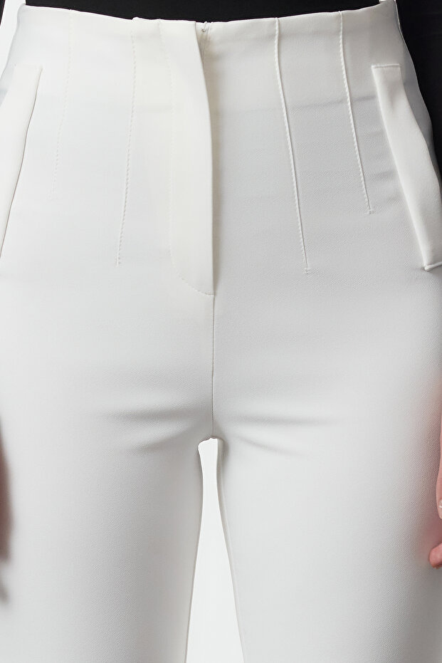 Fehér cigarettaforma, magas derekú, bokáig érő szőtt szövetnadrág TWOSS20PL0515 - 4
