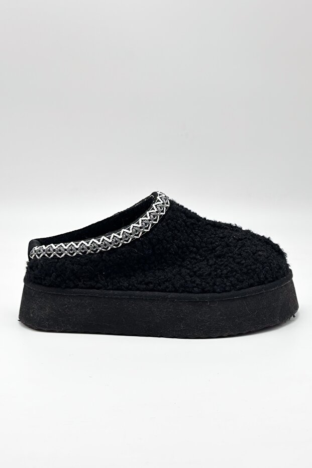 Curly Black Plush Slippers