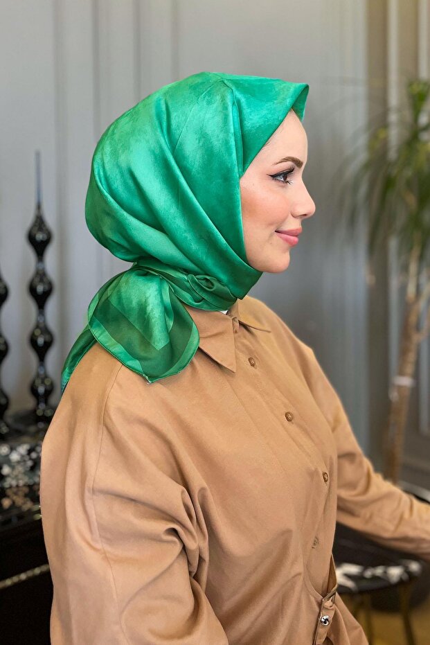 وشاح كريستال بنمط سحابة - SKE2428-41 - أخضر داكن