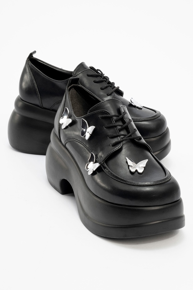 Vaness Czarne skórzane sznurowane buty damskie na koturnie z klamrą motylkową - 1