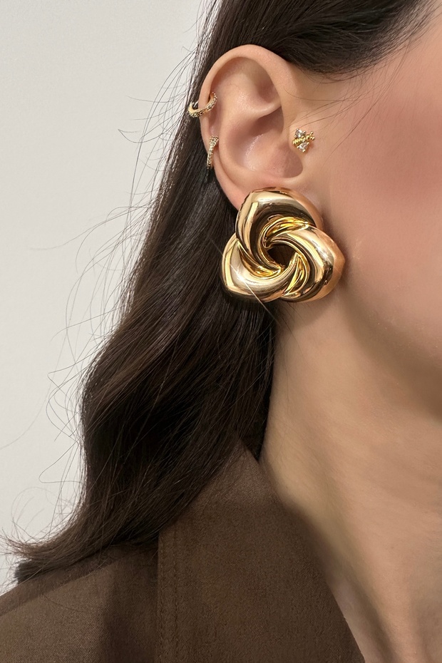 Geometric Model 2-Piece Earrings