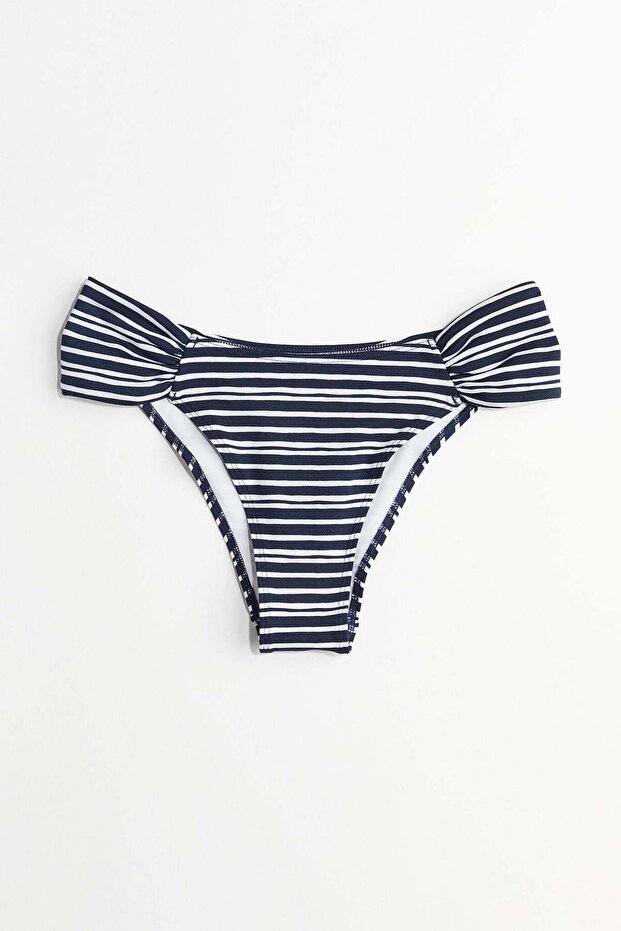Cheeky Bikini bottoms