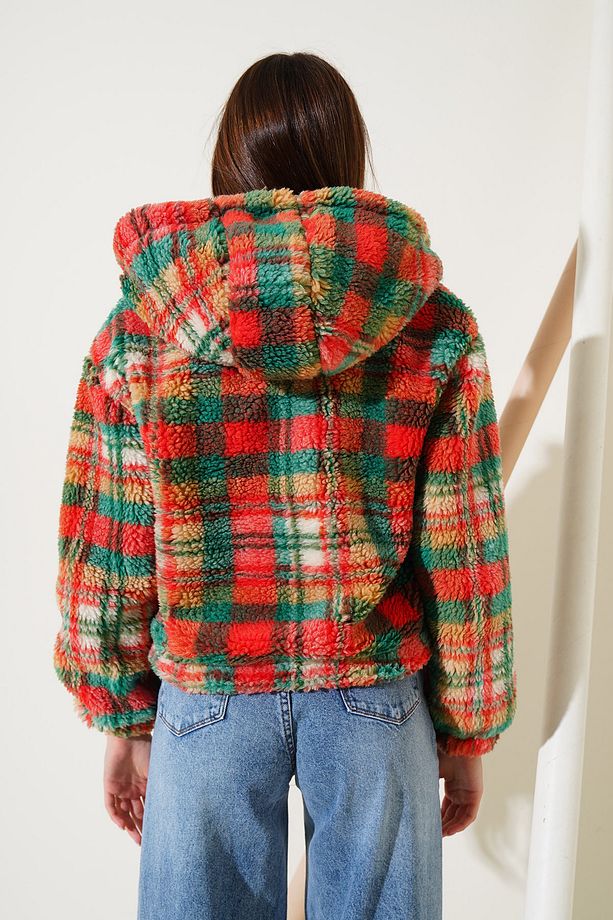 5193 Kapüşonlu Peluş Crop Ceket - Çok Renkli - 5