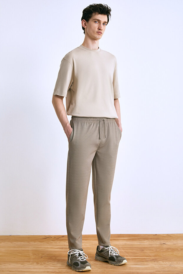 Huxley Men's Regular Pipe Leg Regular Lace-Up Waist Organic Cotton Side Pocket Mink Trousers