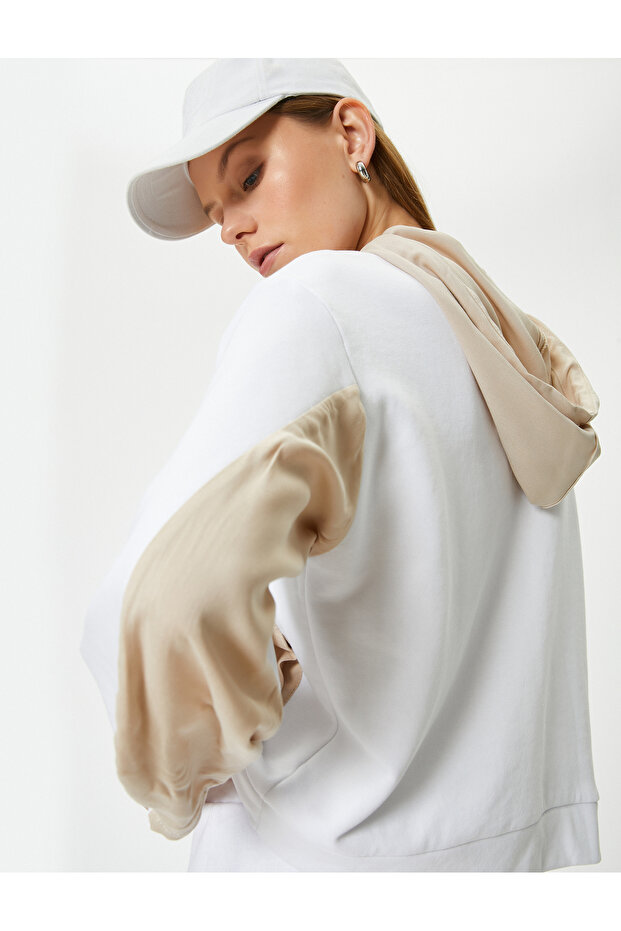 Kapuzenpullover mit Taschendetail, Standardschnitt - 1