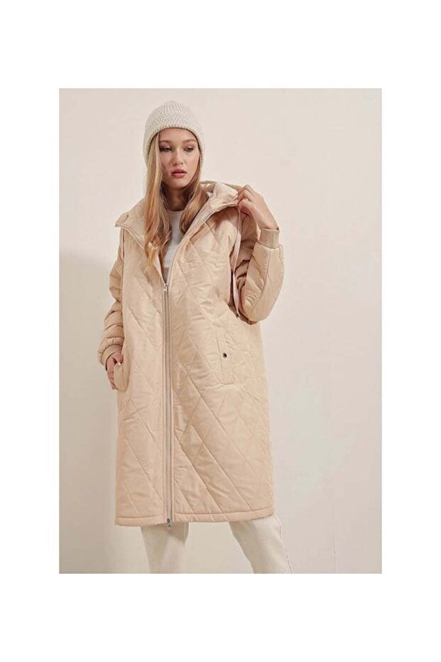 KAPİTONE ŞİŞME MONT - 4