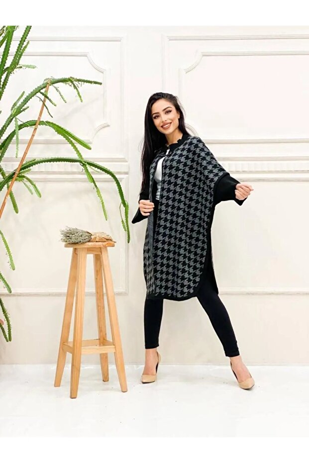 women's houndstooth patterned Poncho - 2
