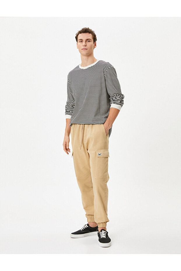 Cargo Jogger Pants with Lace-up Waist Pocket Label Printed Cotton