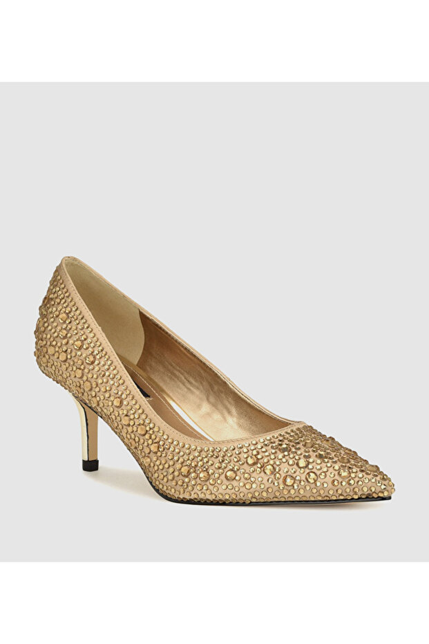 حذاء نسائي ذهبي