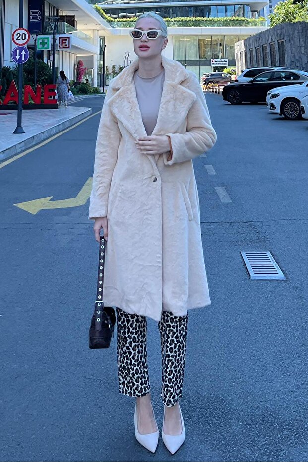 Beige Soft Textured Plush Coat Mg1971
