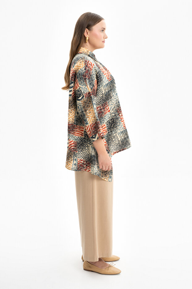 بلوزة بنمط قطع غير متماثل - 3