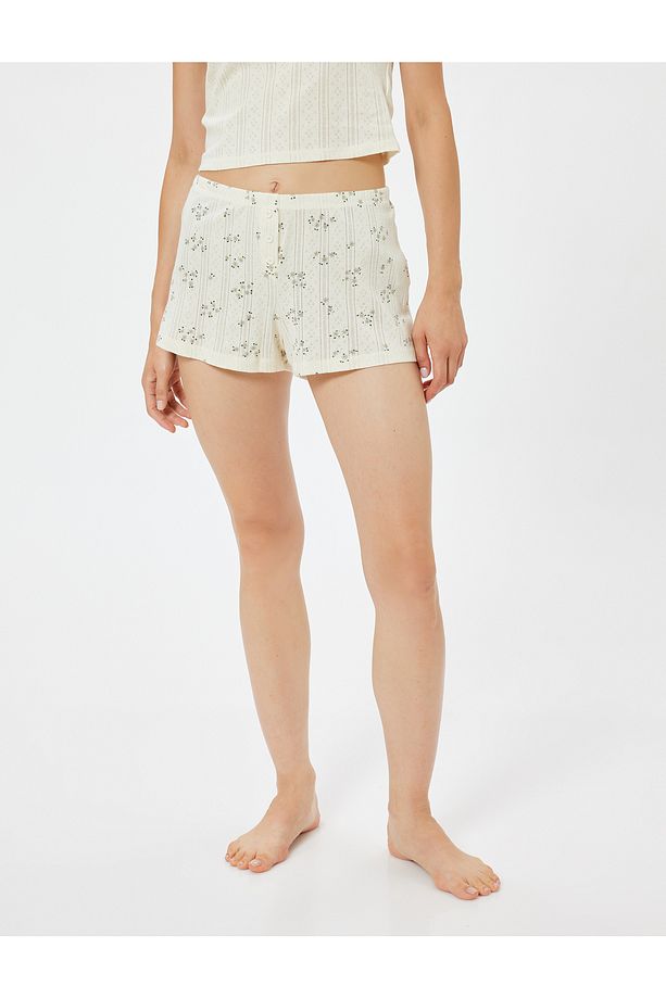 Mini Şort Pijama Altı Çiçekli Düğme Detaylı - 3
