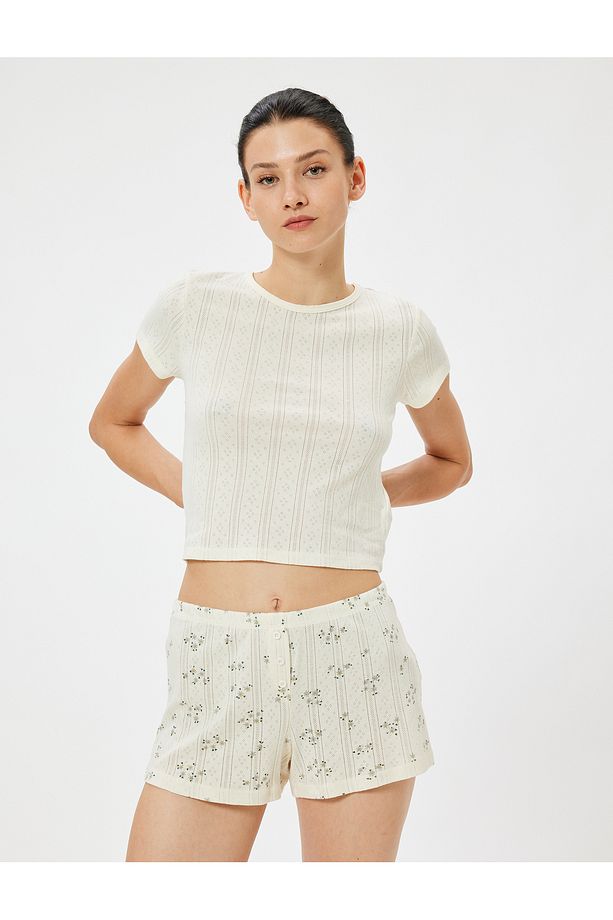 Mini Şort Pijama Altı Çiçekli Düğme Detaylı - 1