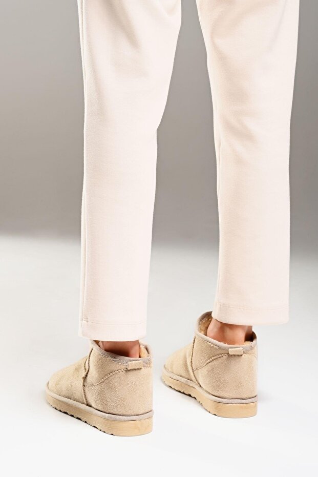 Dámské béžové ultra mini semišové boty s kožešinou uvnitř 3cm BYNDUM01 - 4