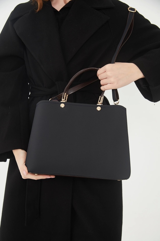 GENȚE DE MÂNĂ - 4