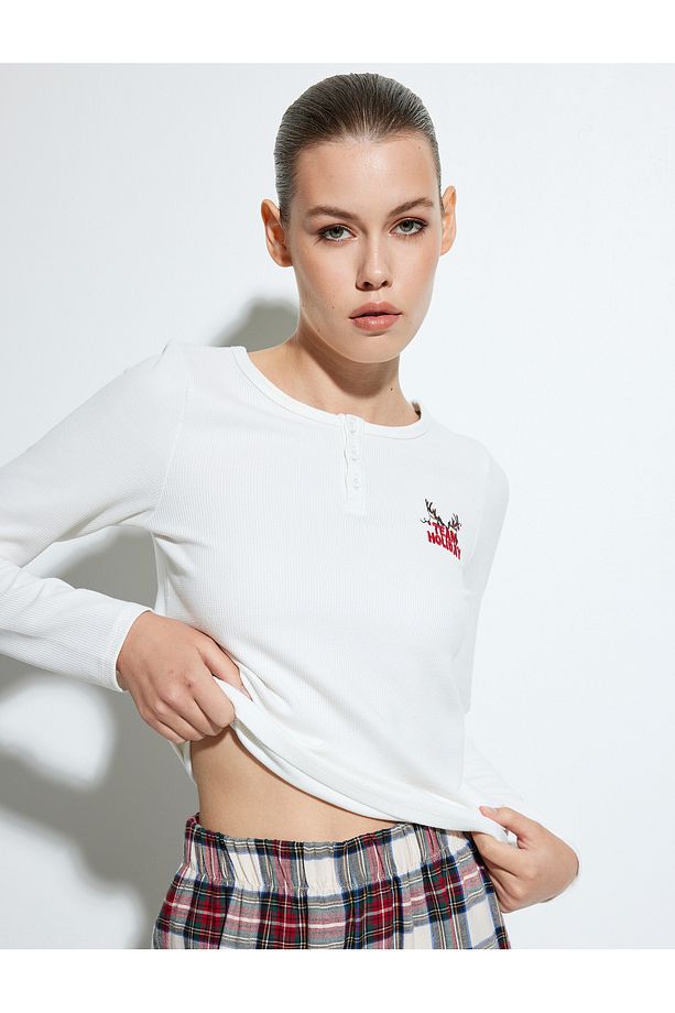Yılbaşı Temalı Uzun Kollu Bisiklet Yaka Pamuklu Pijama Üstü - 2