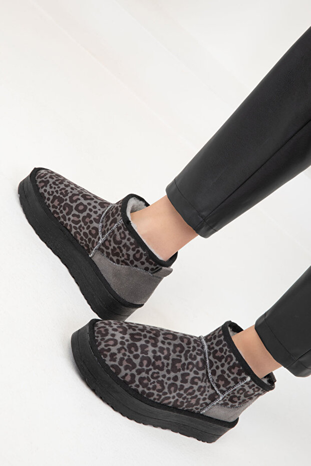 20026 Model Gray Leopard Patterned Women's Boots & Booties - 3