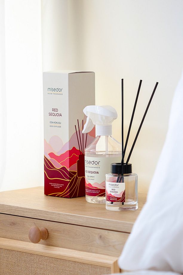 2 li Set Red Sequoia Çubuklu Oda Kokusu 120 ml & Oda Spreyi 500 ml - 3