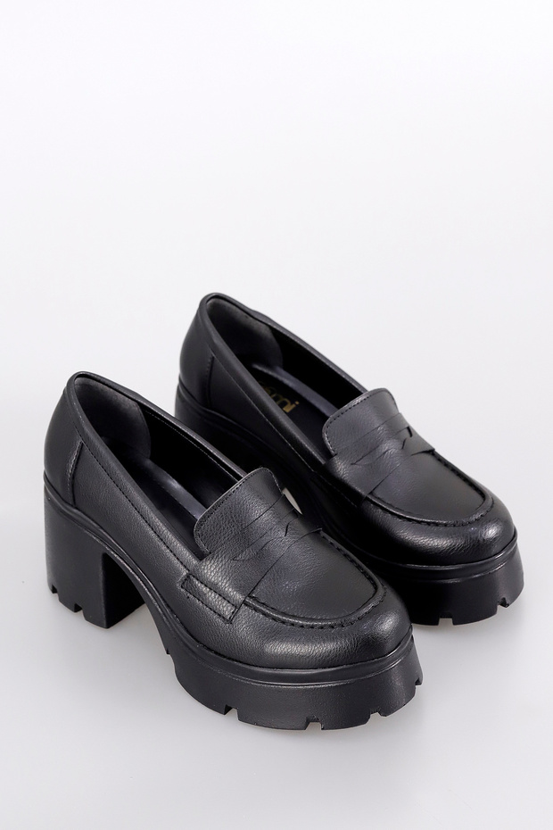 MSN 900 High-Heeled Loafers