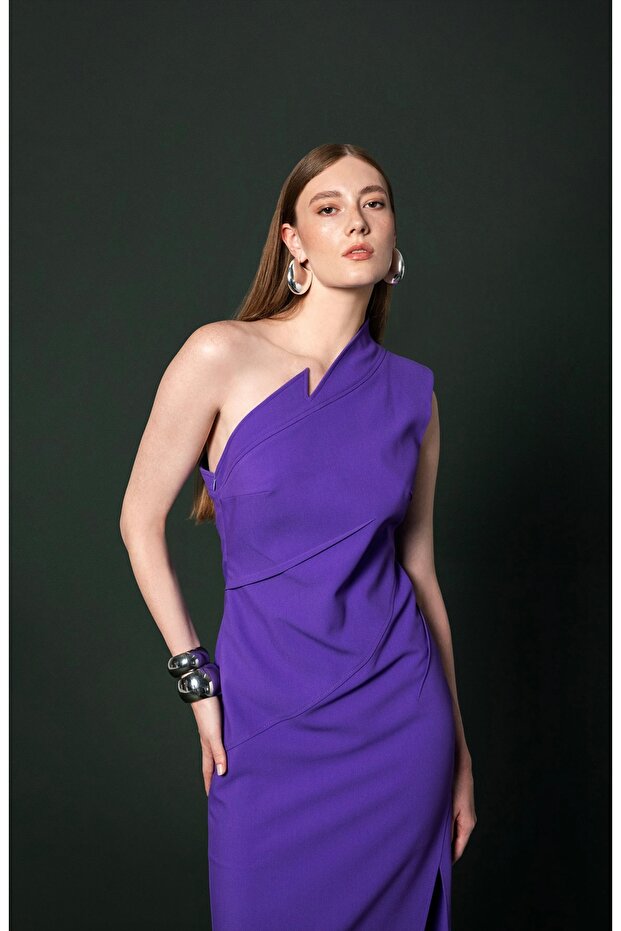 Tek Omuz Yırtmaçlı Mor Elbise - 1