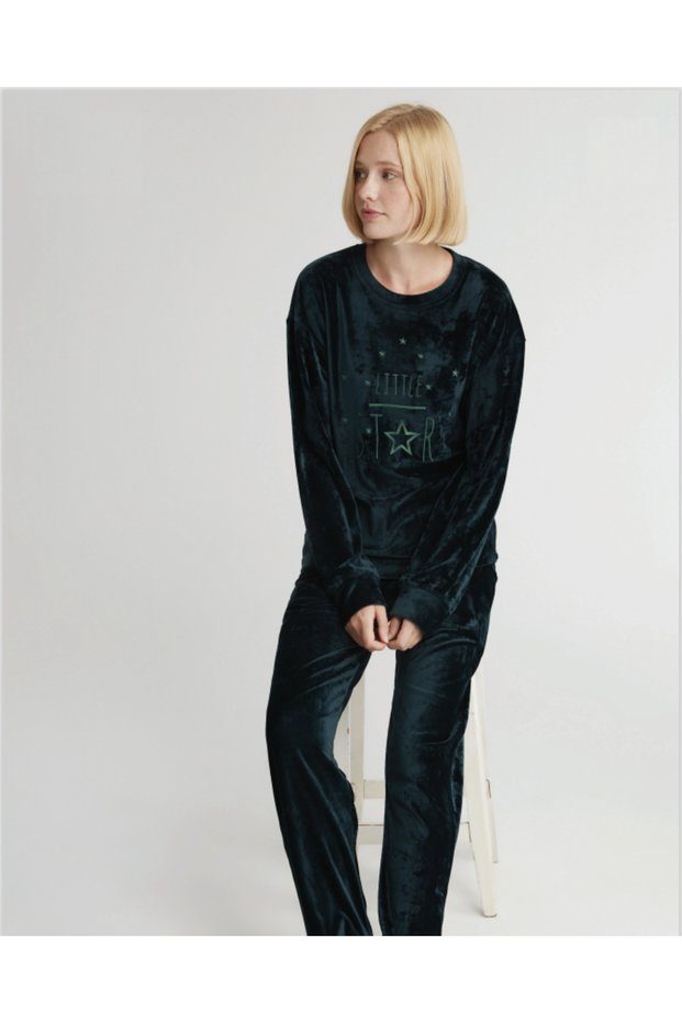 Women's Velvet Pajamas Set with Neck Neck Long Sleeve Full Fit