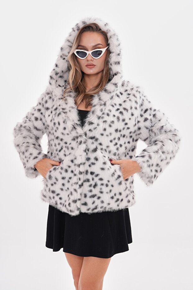 سترة فرو بغطاء للرأس بطبعة جلد الفهد - 7