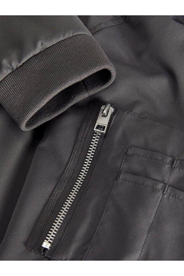 بالإضافة إلى سترة بلوزة - 2