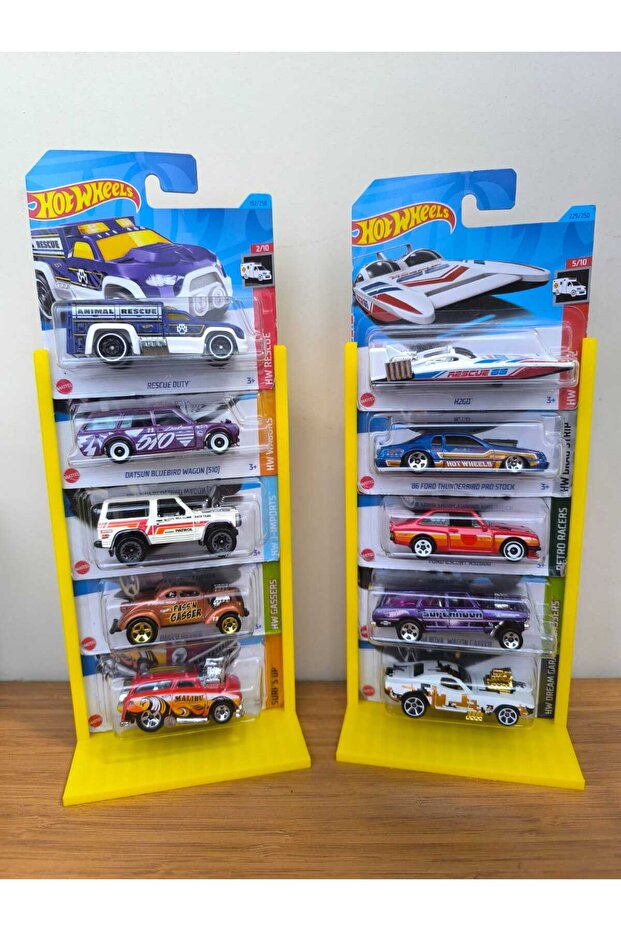 حامل عرض السيارة من هوت ويلز - 1