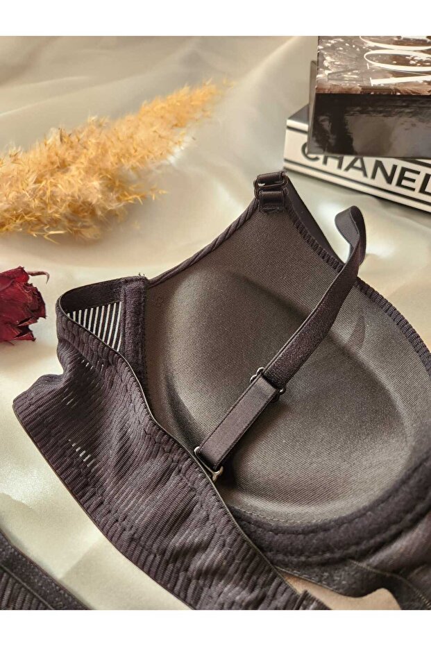 مجموعة حمالة صدر سوداء مدعمة بنمط مضلع أساسي - 5