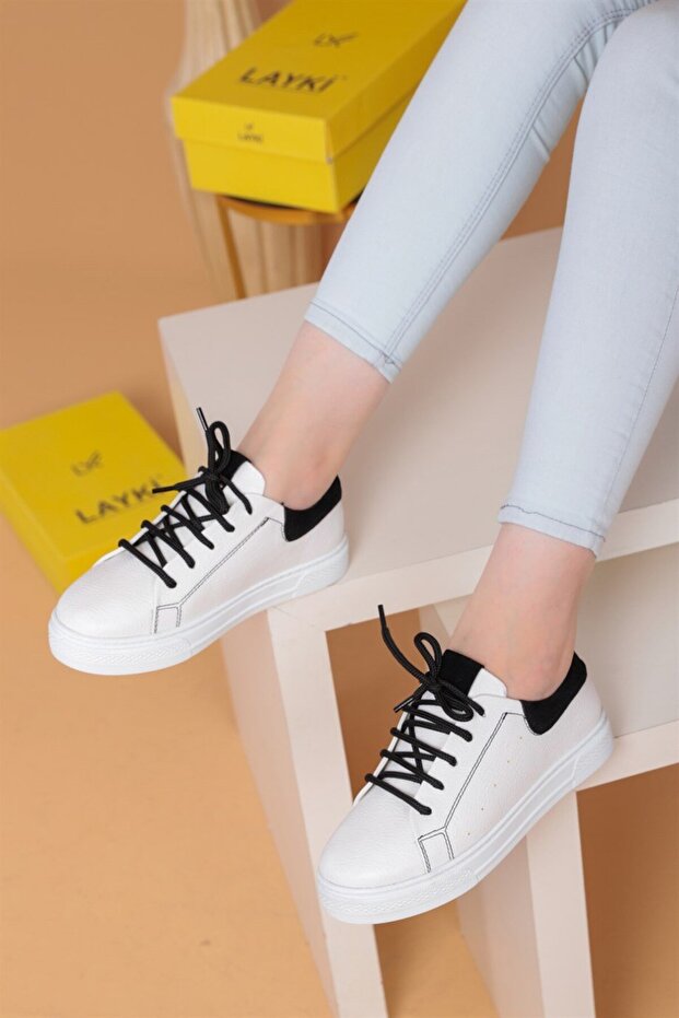 Rocc White Black Women's Sports Shoes