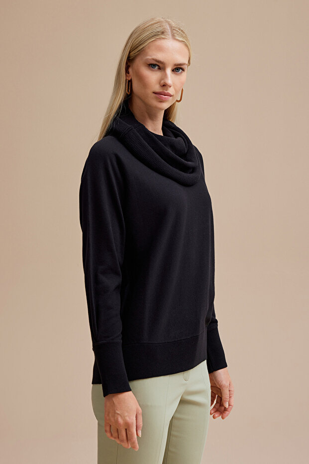 Dökümlü Yaka Triko Kazak - 3