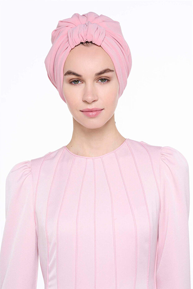 تصميم كيسا كابلد ميدل ويدلوبس باللون الوردي