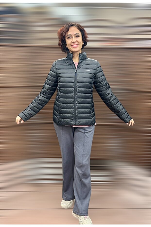 Women's Black Color Thin Inflatable Coat Seasonal Padded Zippered