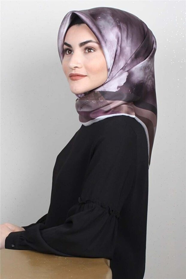 Nostalgia Series Twill Silk Scarf 8354-84Nt