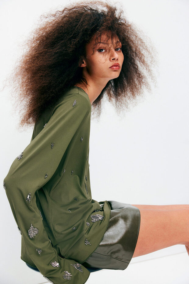 Boncuk İşlemeli Üst - 1