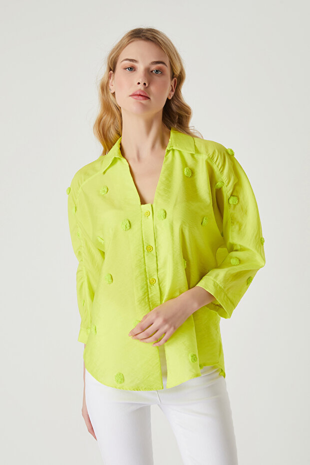 Ponpon jakarlı gömlek - 1