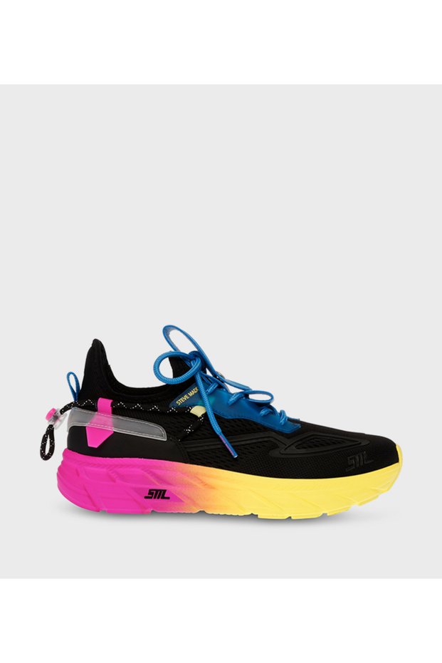 pink women's's fashion sneakers